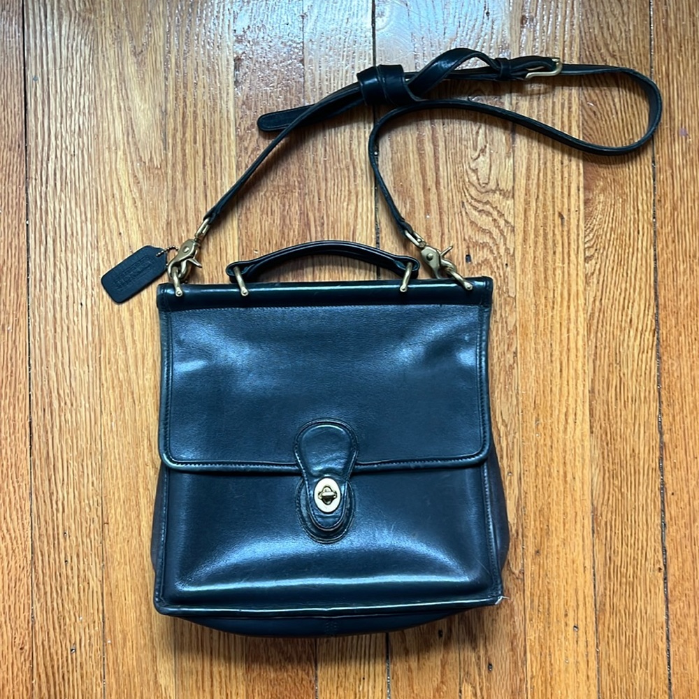 Vintage Coach Black Leather Willis Bag
